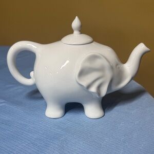 London Pottery White Elephant Teapot Ceramic Teapot Made in England